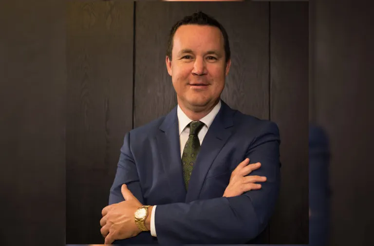 Darren Weeks, el gurú de la educación financiera y asesor de Robert Kiyosaki