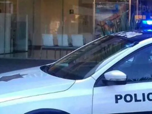 Asaltan banco y rocían gasolina a cuentahabientes