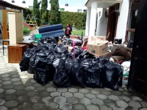 Ejecutan desalojo en la casa de Alejandro Oaxaca