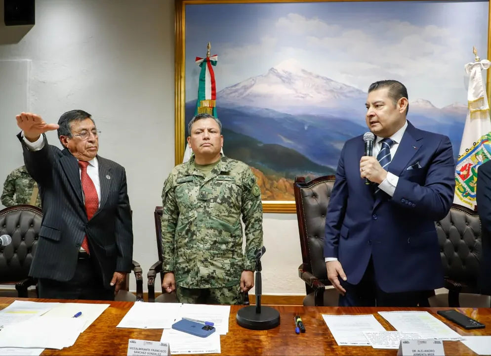 Humberto Eloy Aguilar Viveros rinde protesta