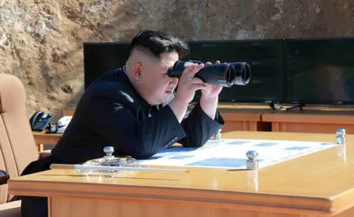 Corea del Norte amenaza con atacar a EU si intenta derrocar a su líder
