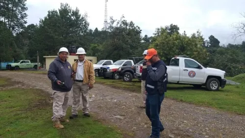 Trabajan autoridades en sellado de fuga de hidrocarburo en Huauchinango