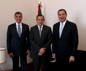 Se reúnen RMV y Tony Gali con subsecretario de Egresos