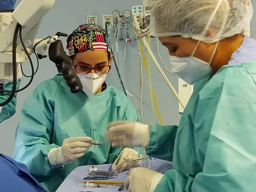Realiza ISSSTEP tercer trasplante de córnea del 2020