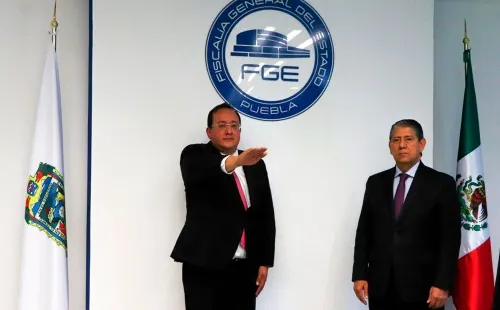 Fiscal de Puebla designa a experto en procuración de justicia como director de la AEI
