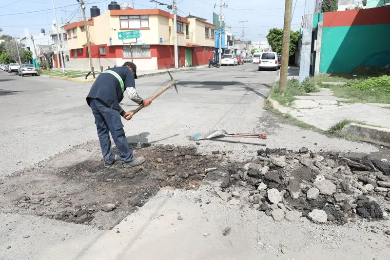 ayto-pue-pepe-chedraui-bacheando-puebla