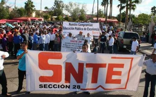 SNTE admite que hay maestros en Grupo Social Promotor de México
