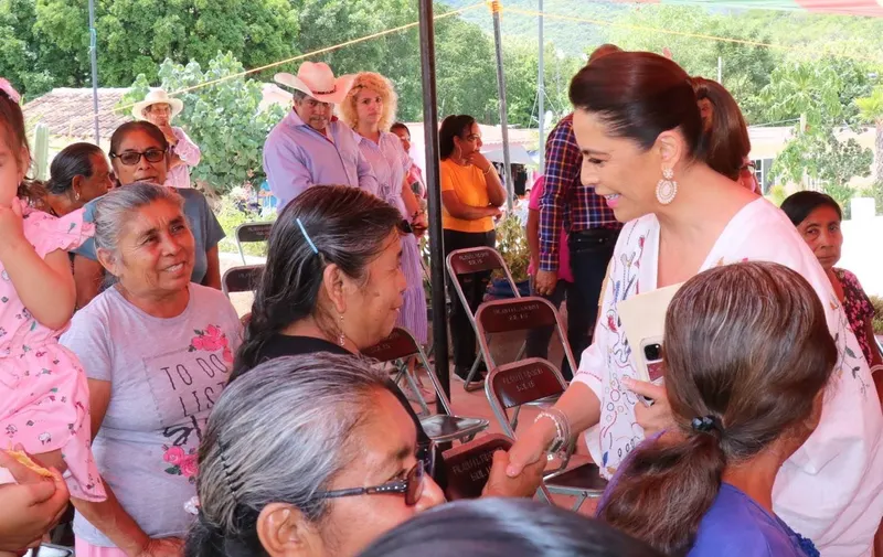 olivia-salomon-ayoxuxtla-de-zapata