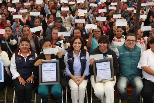 Dinorah López refuerza programas en apoyo a familias afectadas por el 19-S