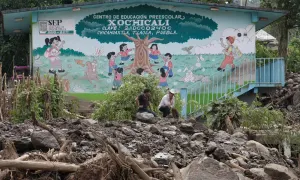 SEP adelanta 200 mdp para reconstruir 28 escuelas dañadas por Earl