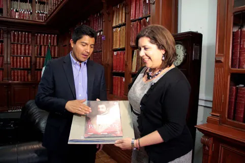 Rivera Pérez sostiene reunión con alcaldesa de Campeche