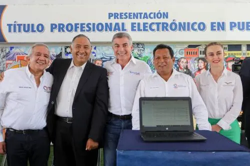 Puebla, primer estado del país en emitir título profesional electrónico: Tony Gali