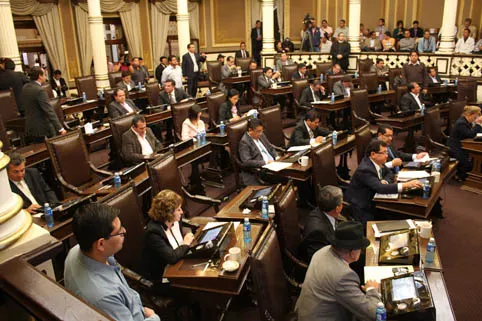 Diputados recibirán 418 mil pesos de aguinaldo y prestaciones