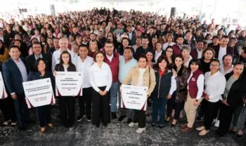 Gabriela Bonilla entrega equipamiento a 59 sistemas municipales DIF en Puebla