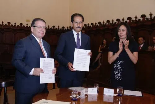 Video: IMSS y BUAP signan un convenio para dar más opciones de desarrollo a los universitarios