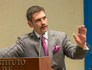 Prioritario evitar recursos ilícitos en campañas, exigen especialistas