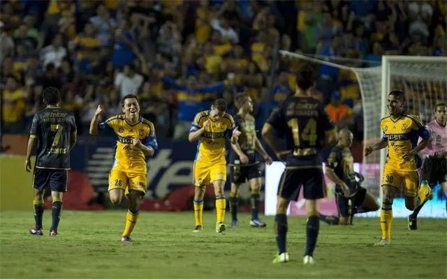 Tigres propina goliza a Pumas inoperantes
