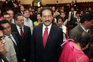 Alfonso Esparza adelanta que habrá cambios en la BUAP