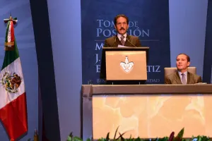 Primeras acciones de Esparza se enfocarán a procurar salud de universitarios
