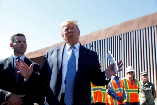 “México se ha portado fantástico”: Trump visita construcción del muro en San Diego