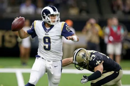 Luis Pérez, quarterback de origen mexicano, firma un año de contrato con los Eagles de la NFL