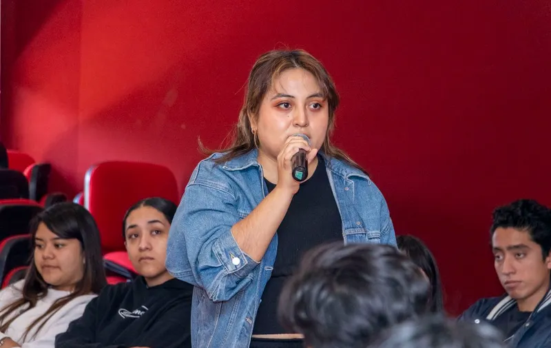 ibero-pue-estudiantes-dialogo-politica