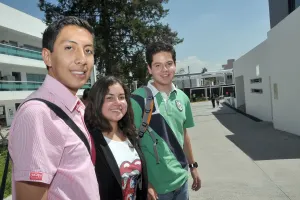 Estudiantes BUAP participan en la Unesco