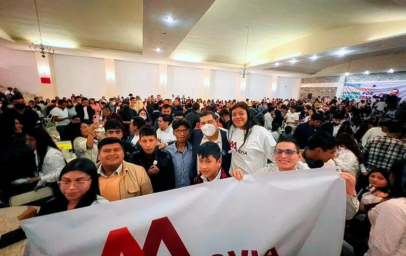 alejandro-armenta-reunion-con-jovenes