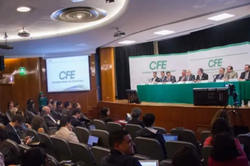 CFE pierde 25 mil 947 mdp por robo de luz