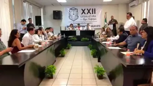Validan a gobernador por cinco años en BC