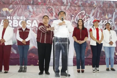 Barbosa revela nombre de Secretario de Salud y adelanta que paulatinamente dará otros