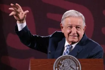 AMLO descarta cierre de frontera con EE.UU