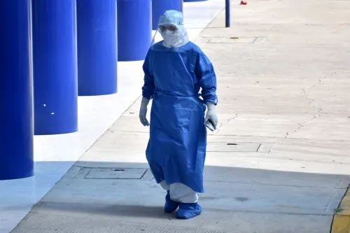 Trabajadores de la salud piden se les aplique código de enfermedad de riesgo laboral