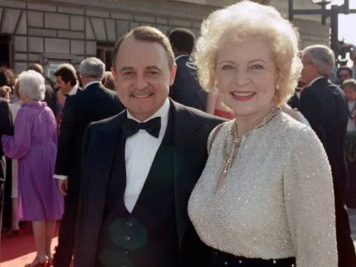 Fallece el actor John Hillerman a los 84 años