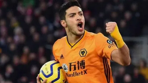 Leyenda de los Wolves pide no dejar ir a Raúl Jiménez