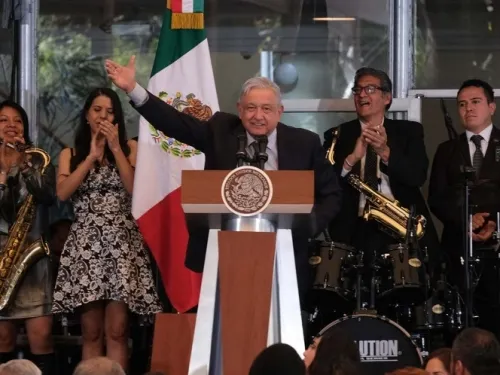 ‘Yo represento, con mucho gusto, a todos los mexicano’: López Obrador