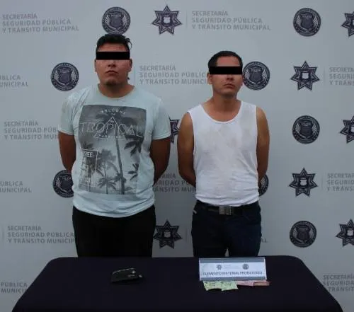 Detiene SSPTM a dos probables asaltantes de transeúntes