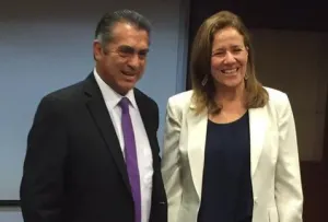 Saludo exprés protagonizan Margarita Zavala y El Bronco