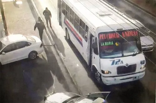 Caen 5 asaltantes de transporte público en Puebla