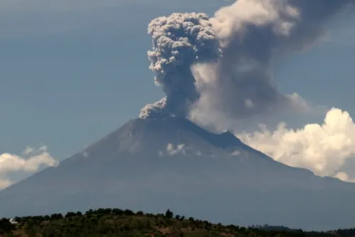 Popocatépetl emite 162 exhalaciones en las últimas 24 horas