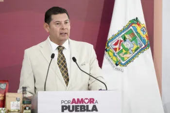 Gobierno de Puebla busca mediar entre Volkswagen y sindicato para evitar huelga y preservar estabilidad laboral