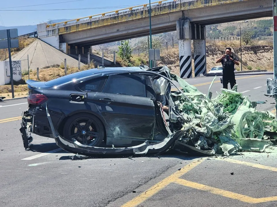 Choque en la autopista Tlaxco-Tejocotal