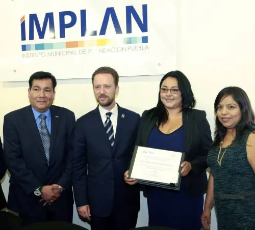 Banck premió a las ganadoras del concurso “Proyecta tu Ciudad”