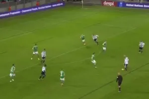 Brillan Ronaldo y Zidane en partido benéfico en Francia