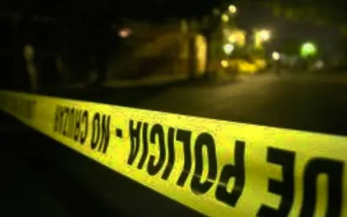 Apuñalado y debajo de un colchón, encuentran a un hombre en el Infonavit Las Carmelitas