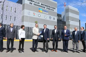 Al inaugurar el C5 Chong y RMV coinciden en combatir robo de combustible