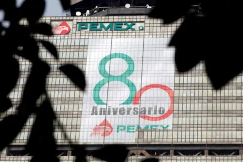 Mercados mexicanos ganan tras anuncio de AMLO sobre Pemex