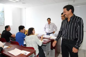 Más aspirantes tendrán la posibilidad de estudiar: Rector Esparza Ortiz
