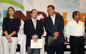 Vinculan a productores con empresarios de cadenas comerciales