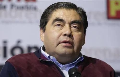 Llama Barbosa a sus contrincantes a mostrar madurez política y no manchar proceso interno de Morena